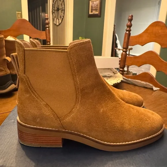 Cole Haan Rebecca chelsea boot - Size 8 - Picture 3 of 7